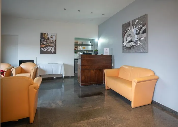 Anna\'S Place